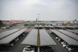 Aéroport solaire à Kochi en Inde