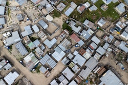 Maisons des townships du Cap équipées de panneaux photovoltaïques