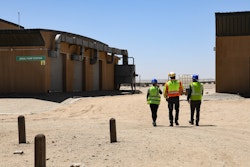 L'équipe de production d'Energy Observer à l'usine de dessalement d'Orano